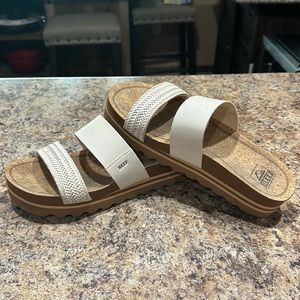 Reef women’s cushion vista HI sandal